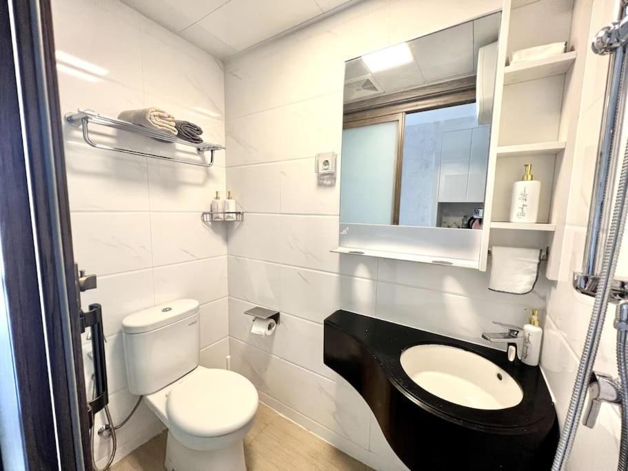 Dayinn, Skyhouse Bsd Lux And Homey Studio, Near Aeon Bsd And Ice Bsd Cilenggang Zewnętrze zdjęcie